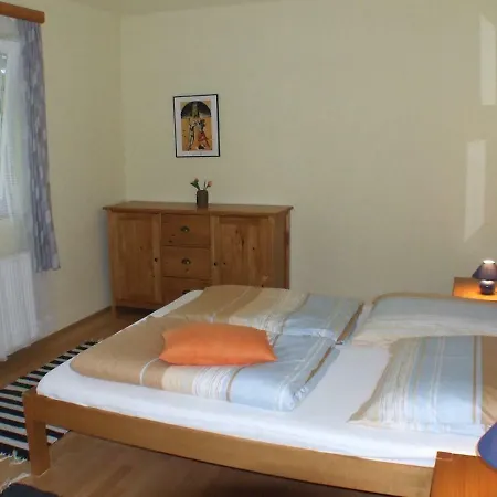 Mango Apartman *