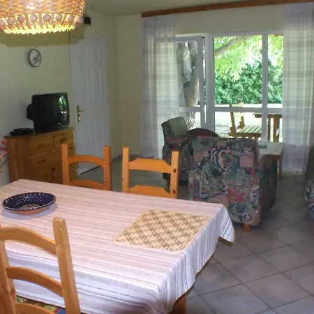Mango Apartman