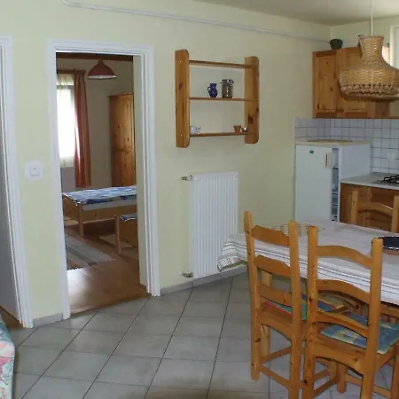 Lägenhet Mango Apartman