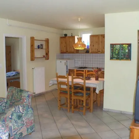 Lägenhet Mango Apartman